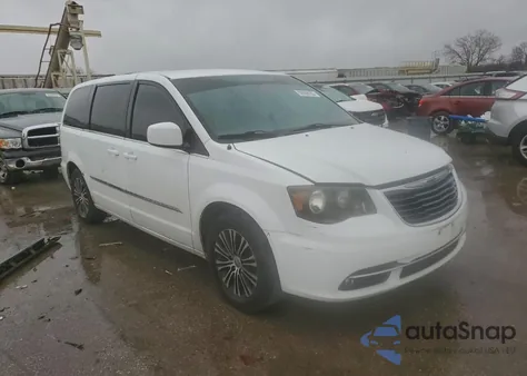 2014 Chrysler Town & Country S z USA, uszkodzony, nr VIN 2C4RC1HG6ER227955